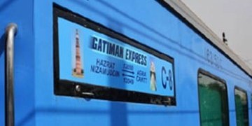 Taj Mahal Tour by Gatimaan Express Train